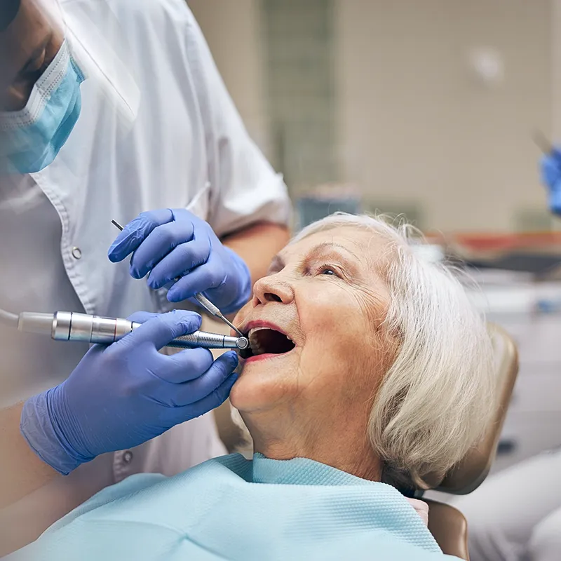 Consultatii stomatologice clinica JoliDent